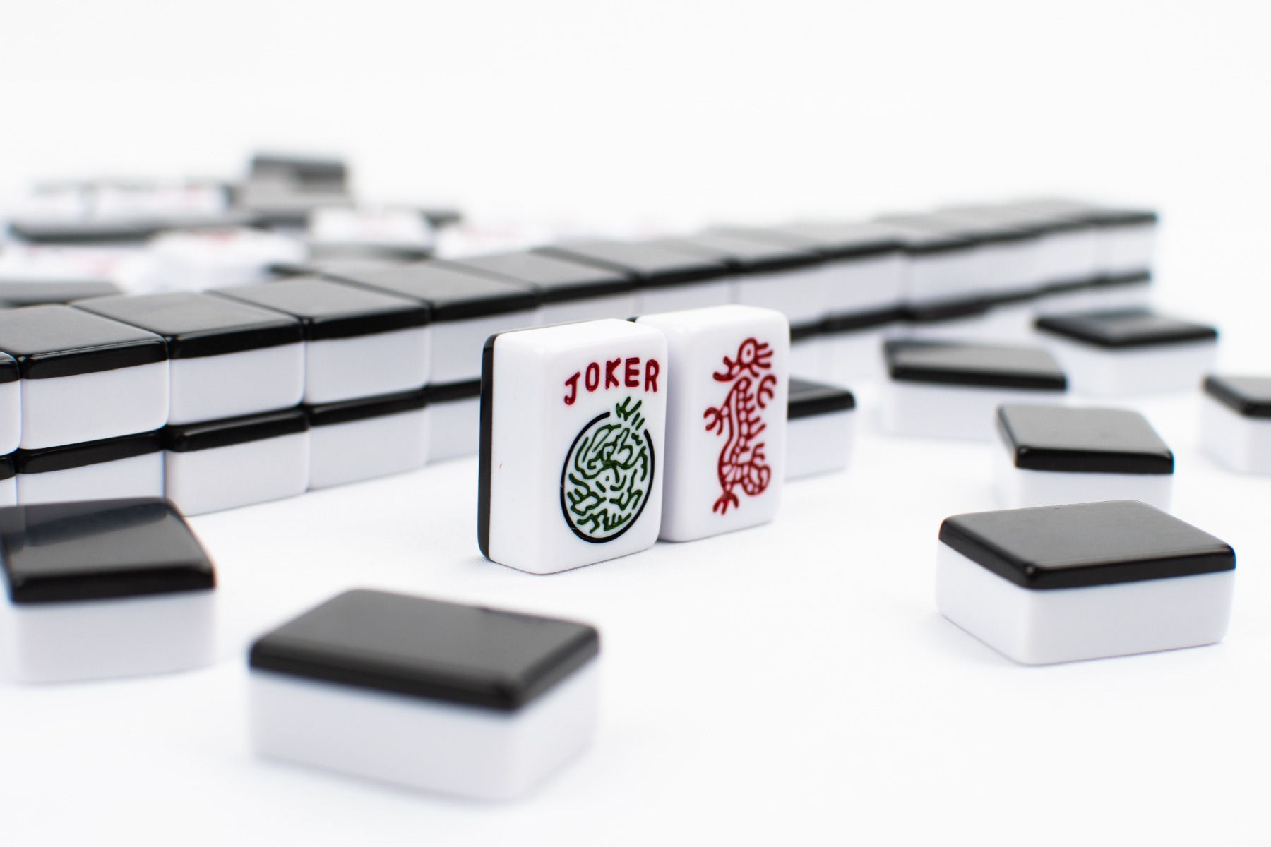 Mahjong Case - American Set w/ Black Tiles and Racks